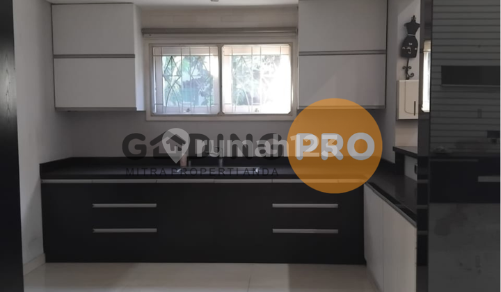 Disewakan Rumah Resort Mediterania Pik Furnish dan Sudah Renovasi