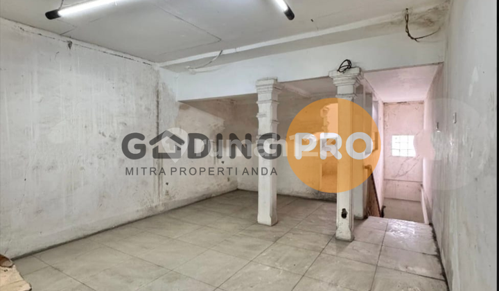 For Sale: Ruko in Taman Ratu, West Jakarta, Roadside 2