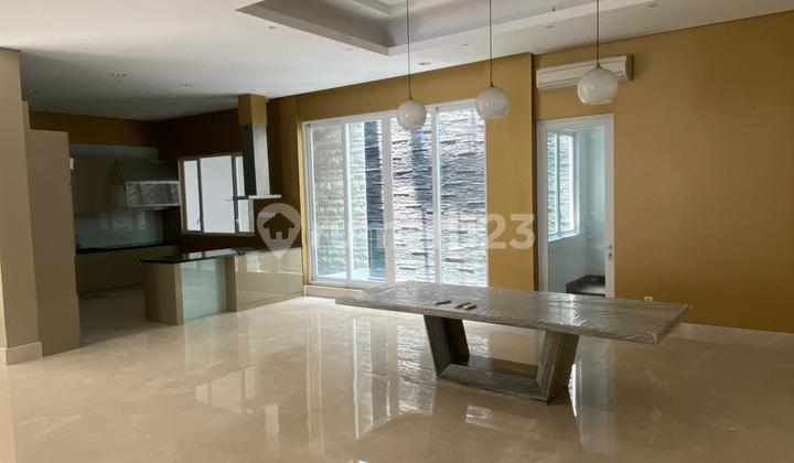 Dijual rumah mewah Katamaran PIK minimalis full marmer 2