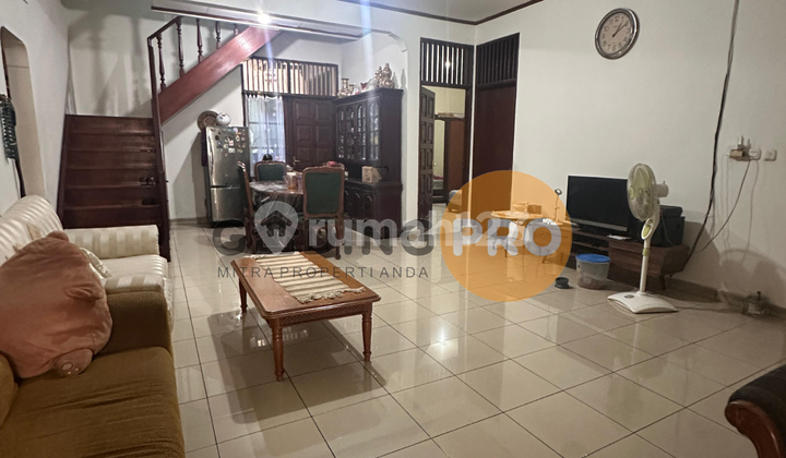 Langka Eksklusif Rumah Sunrise Garden Kedoya Jakarta Barat Jalan Lebar