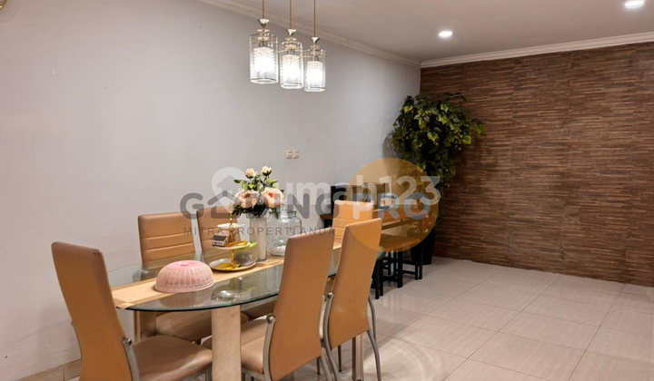 Jual Rumah Bandengan 3 Lantai Siap Huni