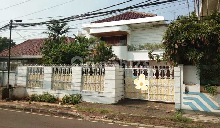 DIJUAL RUMAH BAGUS BANGUNAN 2 LANTAI HADAP UTARA TERMURAH DI MENTENG JAKARTA PUSAT 1