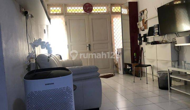 Rumah Furnish Lokasi Terbaik Bebasb Banjir di Taman Palem Lestari 2