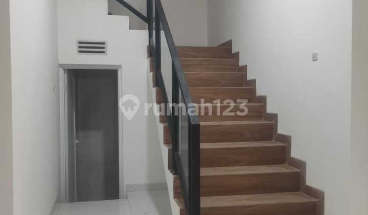 Rumah Baru Minimalis 3 Lantai Jalan Lebar Harga Termurah Di Perumahan Kft 2