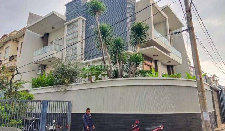 Rumah Mewah Hook Besar Akses Jalan Utama Di Daan Mogot Baru 2