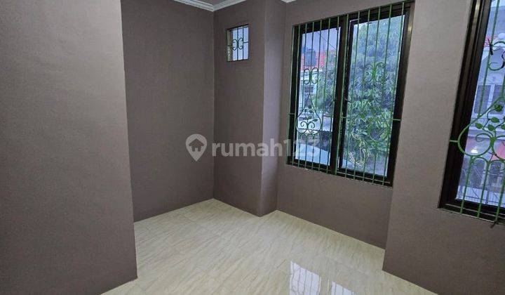 Rumah Siap Huni Terawat Harga Murah Di Permata Taman Palem 2