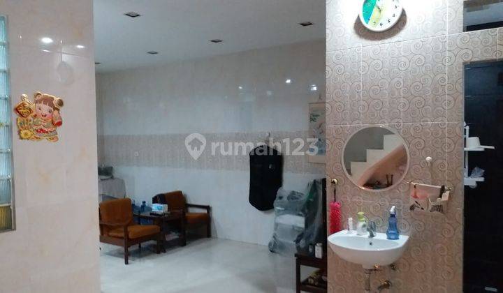 Rumah Furnish 3 Lantai Hadap Selatan Blok Terbaik Di Taman Palem Lestari 1