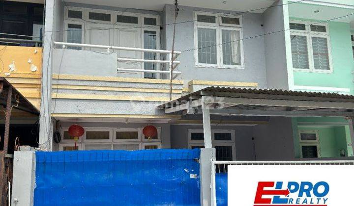 DISEWAKAN RUMAH BAGUS BLOK TERDEPAN HARGA MURAH DI TAMAN PALEM LESTARI 1