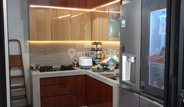 RUMAH FURNISH MINIMALIS HADAP TIMUR HARGA MURAH DI SUVARNA SUTERA 1