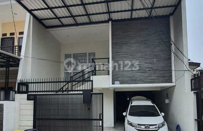 DIJUAL RUMAH BARU MINIMALIS 3 LANTAI JALAN LEBAR TERMURAH DI TANJUNG DUREN 