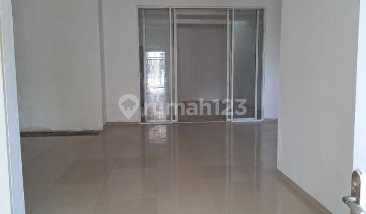 FOR SALE LARGE HOUSE FACING WEST VERY WIDE ROAD GOOD LOCATION IN CITRA GARDEN 2 EXTENSION