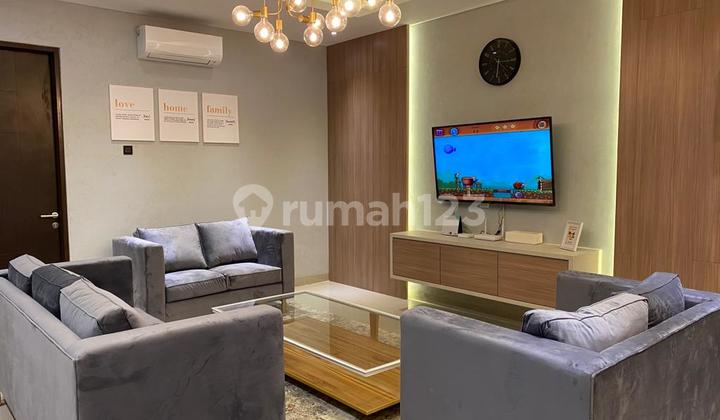 RUMAH BARU FURNISH 3 LANTAI HADAP TIMUR JARANG ADA DI ALAM SUTERA RUMAH BARU FURNISH 3 LANTAI HADAP TIMUR JARANG ADA DI ALAM SUTERA