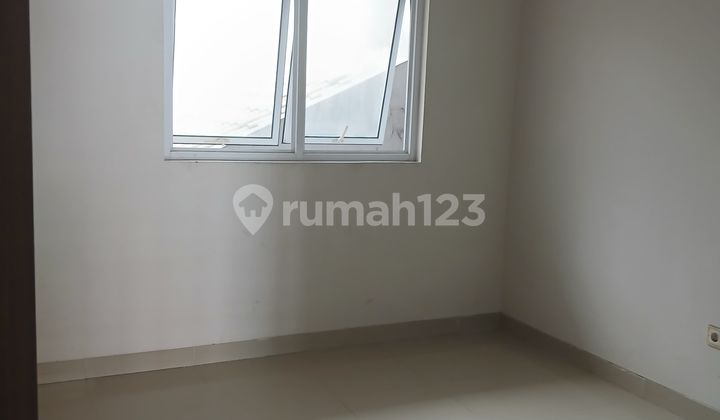 DIJUAL RUMAH BAGUS FULL RENOVASI MODEL MINIMALIS TERMURAH DI TAMAN PALEM LESTARI 2