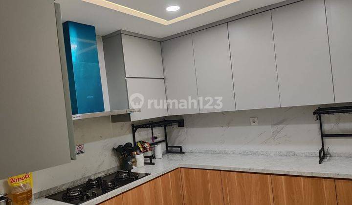 Rumah Mewah Furnish Bangunan 3 Lantai Bebas Banjir Di Green Garden Jakarta Barat 1