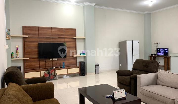 DIJUAL RUMAH BAGUS AKSES JALAN UTAMA FULL RENOVASI JUAL MURAH DI TAMBORA 2
