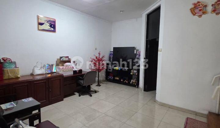 Dijual Rumah Besar Lokasi Bagus Harga Murah di Pluit Timur Residence 2