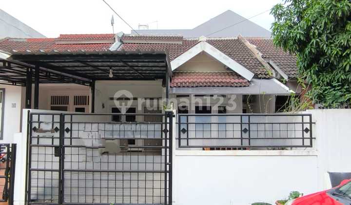 FOR SALE: NICE AND WELL-MAINTAINED SOUTHEAST-FACING HOUSE AT AFFORDABLE PRICE IN GADING SERPONG SECTOR 7 FOR SALE: NICE AND WELL-MAINTAINED SOUTHEAST-FACING HOUSE AT AFFORDABLE PRICE IN GADING SERPONG SECTOR 7