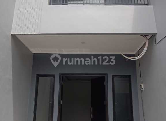 Dijual Rumah Ngantong Bentuk L Turunn Harga Super Murah Lokasi Bagus di Citra 2 Extension