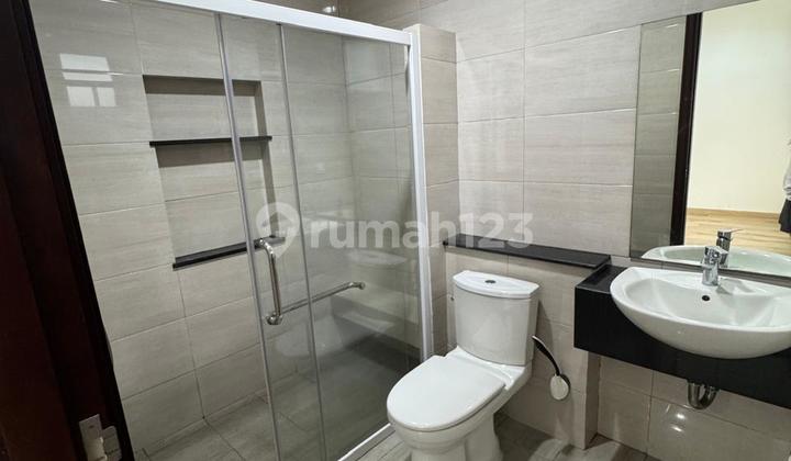 DIJUAL RUMAH CANTIK SUDAH HAK MILIK HADAP SELATAN UNIT LANGKA DI GOLF ISLAND PIK 2 2