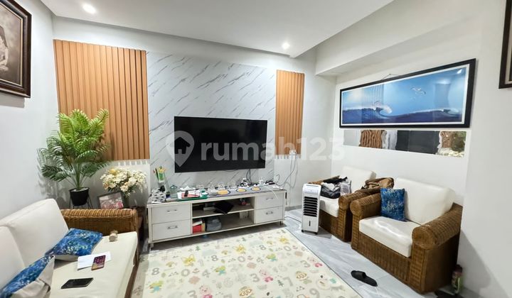 Rumah Baru Minmalis Jalan Lebar Kamar Banyak Harga Murah di Gading Serpong 2