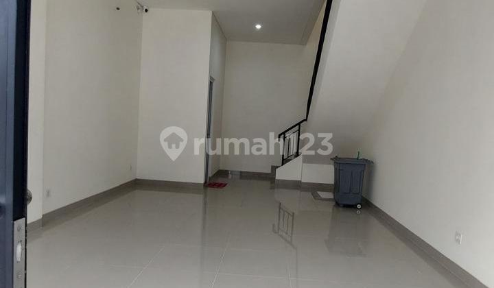 Dijual Ruko Siap Usaha Lokasi Bagus Jual Murah di Hampton Avenue Serpong