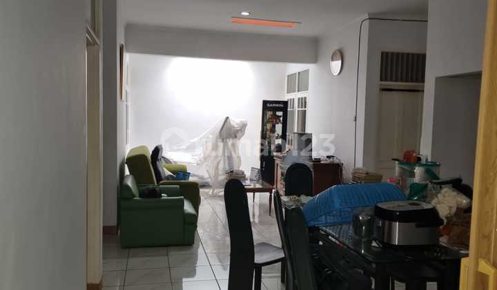 DIJUAL RUMAH BESAR LOKASI BAGUS HARGA MURAH DI CITRA GARDEN 2