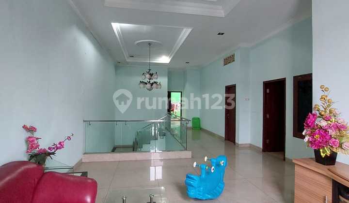 RUMAH BAGUS DAN TERAWAT LOKASI TERBAIK UNIT LANGKA DI TAMAN SURYA 3