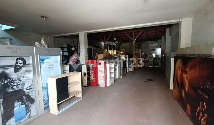 Dijual Rumah Ex Gudang Bangunan 2 Lantai Bebas Banjir Jual Termurah di Perumahan Kft 2