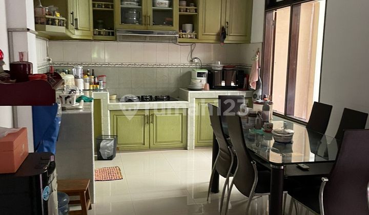 Dijual Rumah Besar Hadap Timur Jalan Lebar Harga Termurah di Taman Palem Lestari