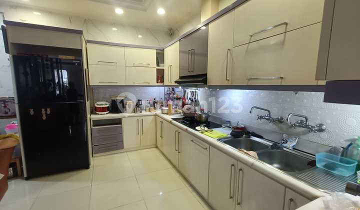 DIJUAL RUMAH MINIMALIS 3 LANTAI HADAP BARAT LAUT DI CITY RESORT CENGKARENG 2