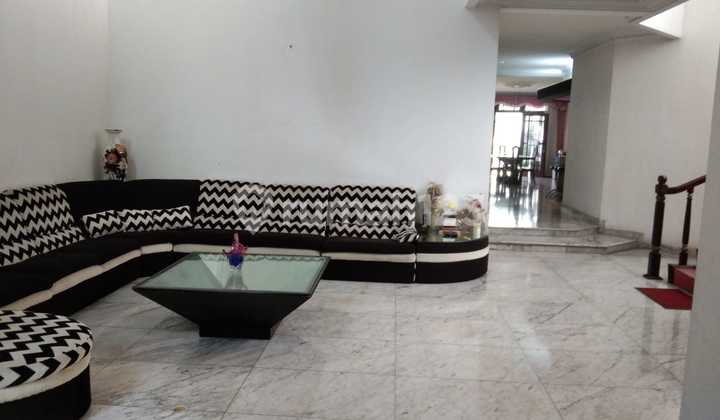 DIJUAL RUMAH BAGUS BANGUNAN 2 LANTAI HADAP UTARA TERMURAH DI MENTENG JAKARTA PUSAT 2