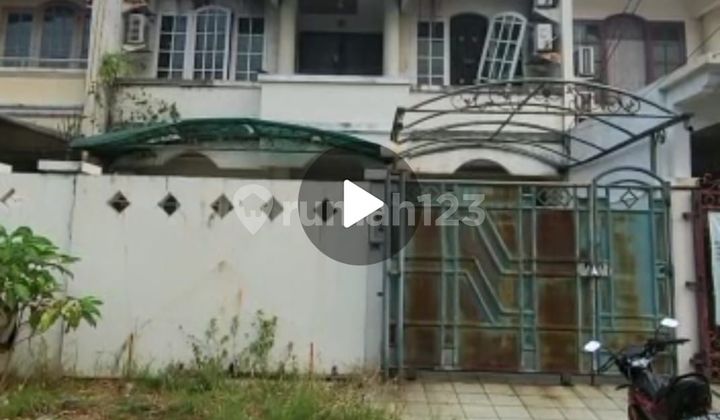 DIJUAL RUMAH BESAR DI BAWAH NJOP HADAP UTARA LOKASI BAGUS DI DAAN MOGOT BARU