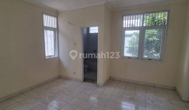 Rumah Besar Hadap Selatan Jalan Lebar Harga Murah Di Taman Himalaya 2