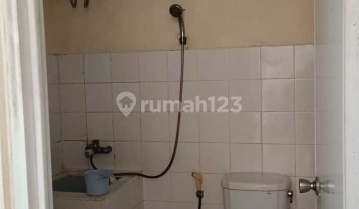 Dijual Rumah Bagus Lokasi Terbaik Harga Termurah Jarang Ada di Taman Palem Lestari 2