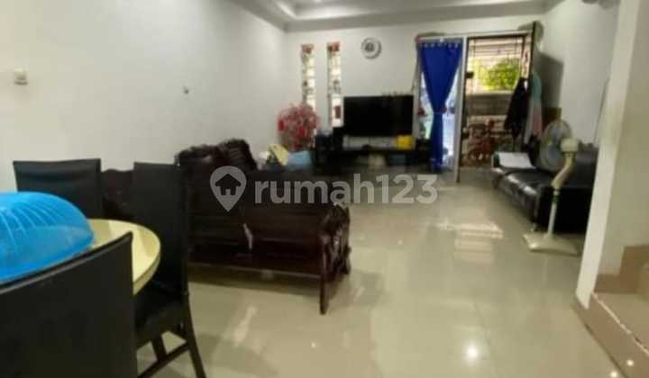 Dijual Rumah Bagus Minimalis Semi Furnish Harga Murah di Casa Jardin Residence