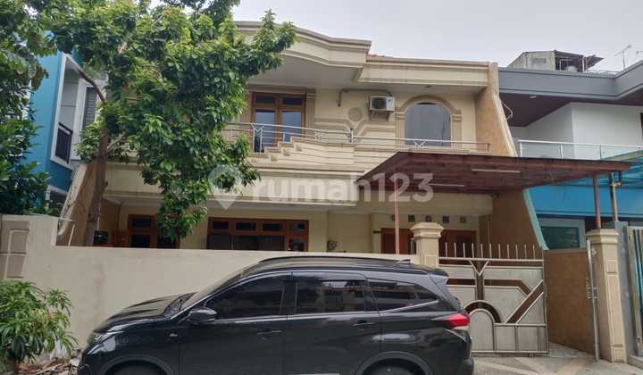 Dijual Rumah Siap Huni Kamar Banyak Hadap Utara Jalan Lebar di Taman Palem Lestari Dijual Rumah Siap Huni Kamar Banyak Hadap Utara Jalan Lebar di Taman Palem Lestari