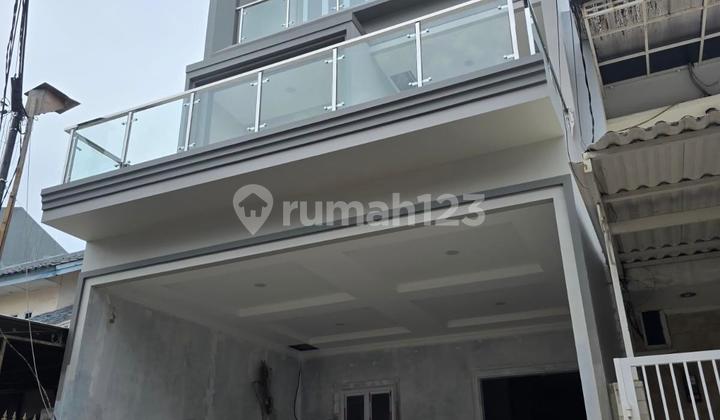 Dijual Rumah Baru Minimalis 4 Lantai Harga Murah di Citra Garden 3