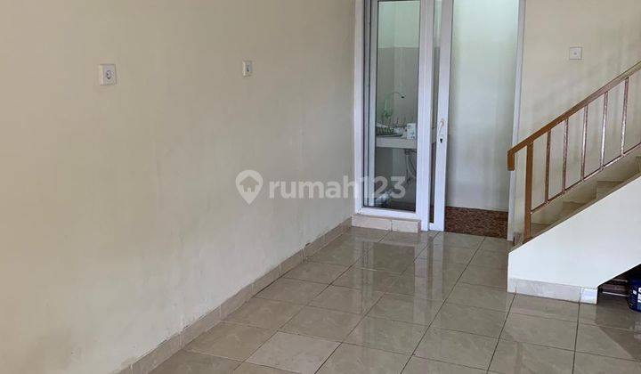 Rumah Rapi Lokasi Bagus Harga Temrurah Di Park Residence 1