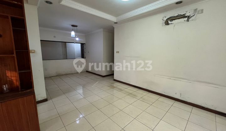 Dijual Rumah Hook Lokasi Bagus Jual Termurah di Taman Palem Lestari 2