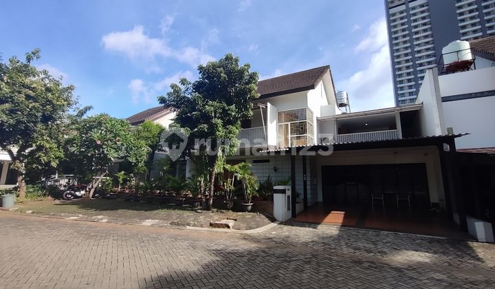 Dijual Rumah di Sektor 9 Bintaro Jaya, Tangerang Selatan, 2 Lantai, Luas 1