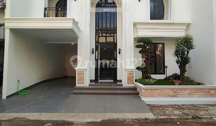 For Sale: Brand New Modern Classic House in Puri Bintaro, Sector 9 Bintaro Jaya.