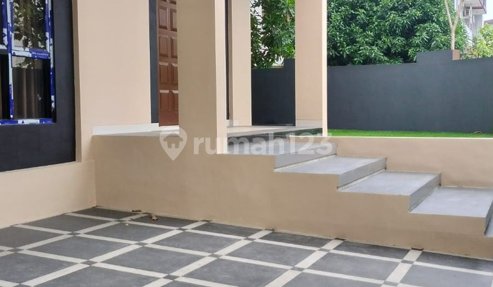 For Sale House in Anggrek Loka BSD, Nice and Fully Furnished For Sale House in Anggrek Loka BSD, Nice and Fully Furnished