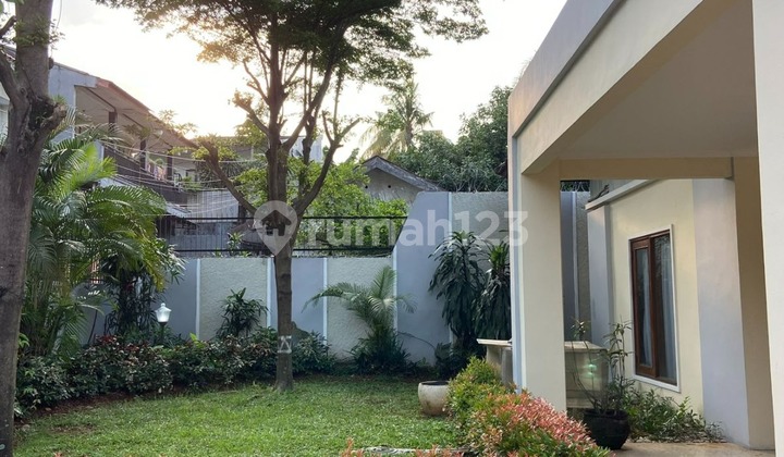 Dijual Cepat di Kemang Jakarta Selatan, Rumah Luas dan Nyaman 2