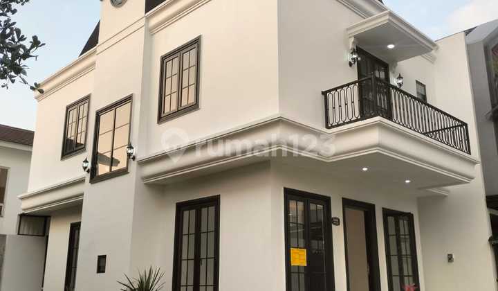 For Sale House In Graha Raya