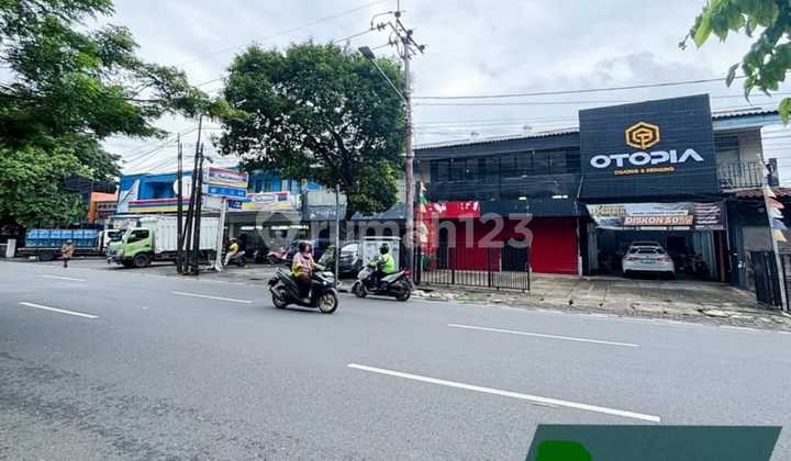 Dijual Ruang Usaha Hitung Tanah di Jalan Ciputat Raya, Kebayoran, Jaksel, 