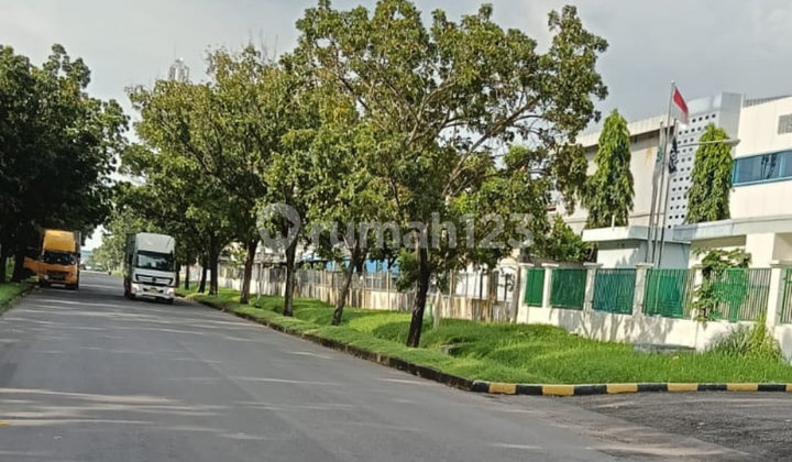 Dijual - Pabrik Ex Garmen di Kawasan Industri Mitra, Karawang, Jawa Barat