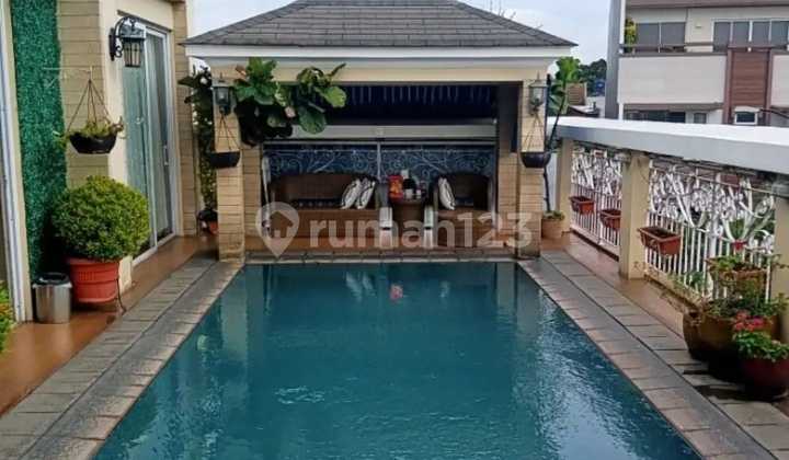 Rumah Dijual di Sektor 9 Bintaro Jaya, Ada Kolam Renang Rooftop