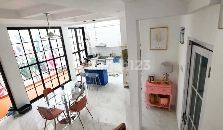 For Sale House In Graha Raya Bintaro, South Tangerang