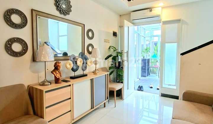 Dijual - Rumah Full Furnished Emerald Bintaro, Sektor 9 Bintaro Jaya, Tangerang Selatan 2