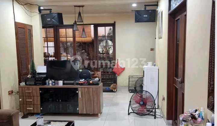 Urgent Sale Semi Furnished House Owner Moving Soon Taman Kyoto Lippo Karawaci 2